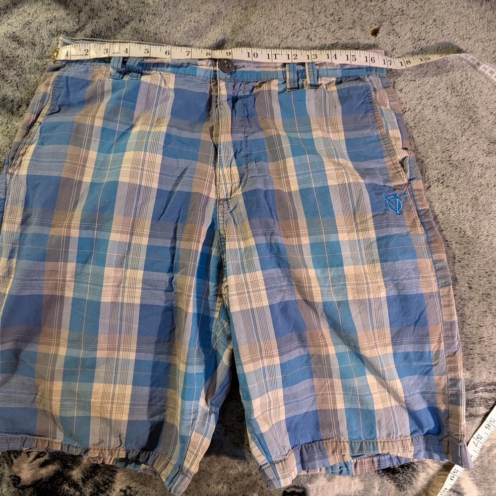 Vans Flat Front Blue and Tan Plaid Shorts